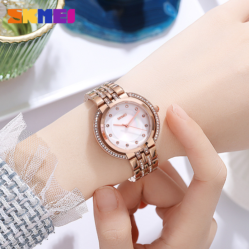 Womens Bracelet Quartz Watches - Luxury Watch Display review and price